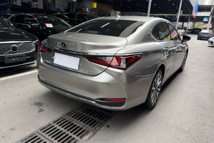 Used Lexus ES 2021 200 Excellence Edition Exterior 6
