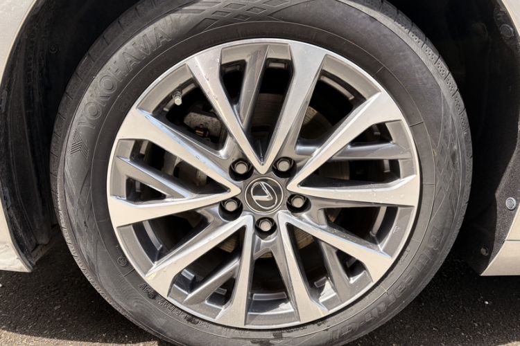 Used Lexus ES 2021 200 Excellence Edition Exterior 6