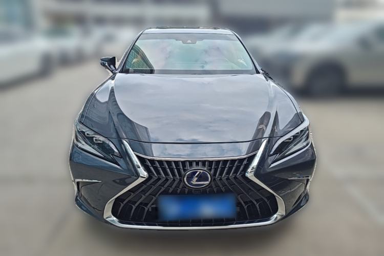 Used Lexus ES 2021 300h Executive Edition Front