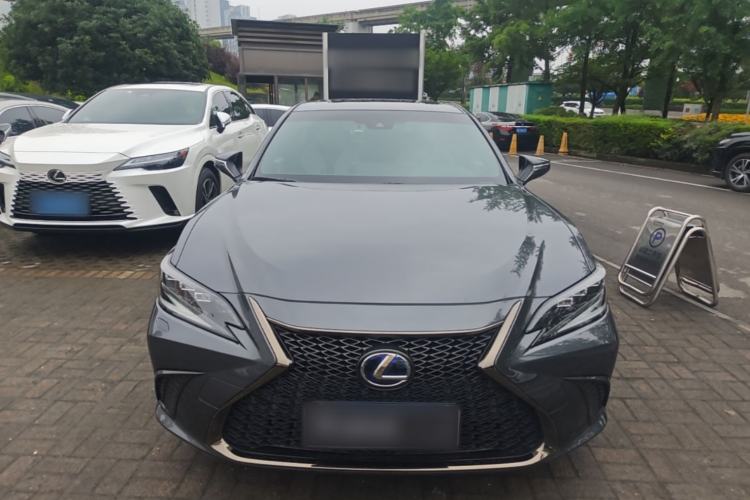 Used Lexus ES 2021 300h F SPORT Front