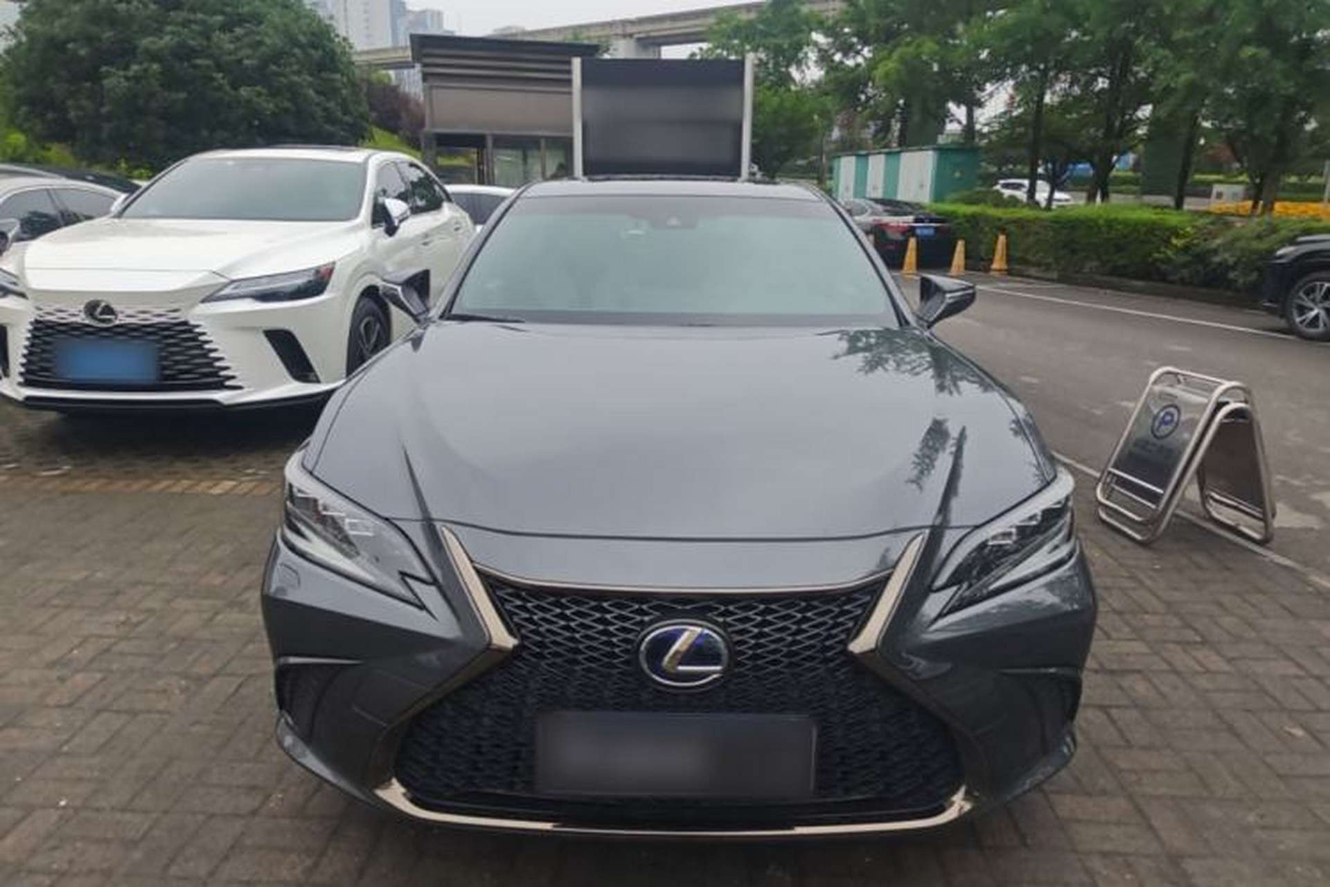 Used Lexus ES 2021 300h F SPORT Front