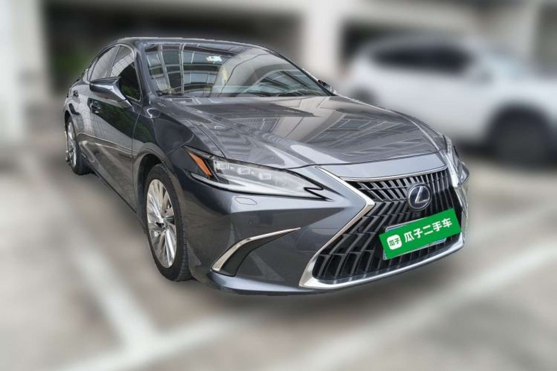 Used Lexus ES 2021 300h Executive Edition Front Right 45 Deg