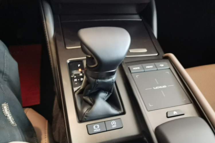 Used Lexus ES 2021 200 Excellence Edition Gear Lever