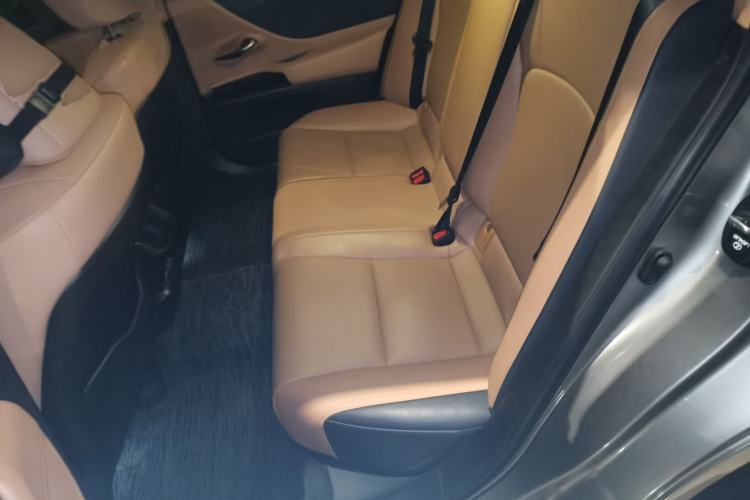 Used Lexus ES 2021 200 Excellence Edition Interior 4