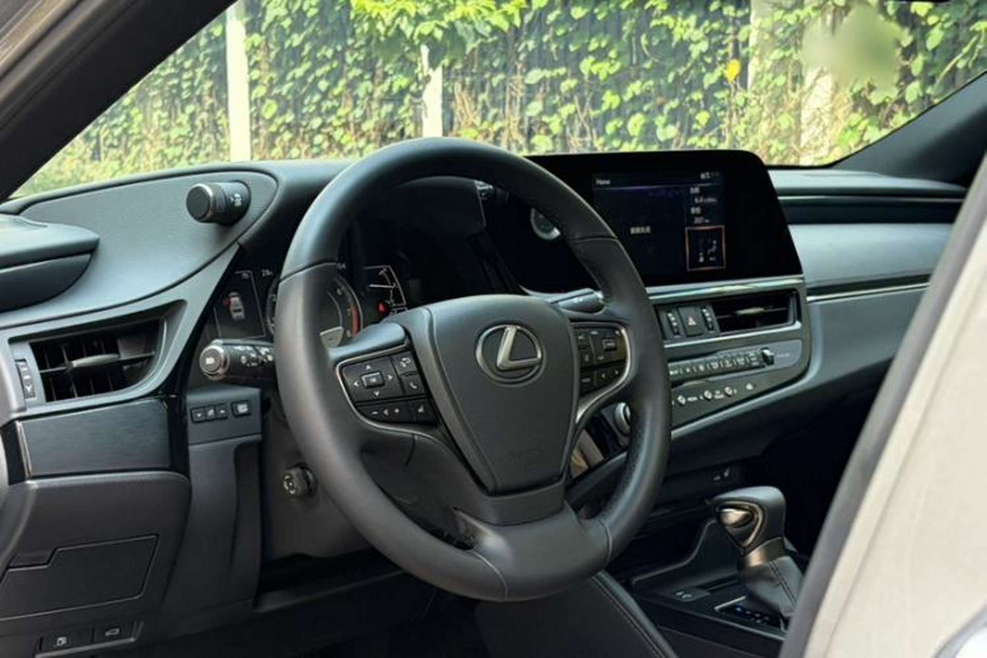 Used Lexus ES 2021 200 Excellence Edition Interior 6
