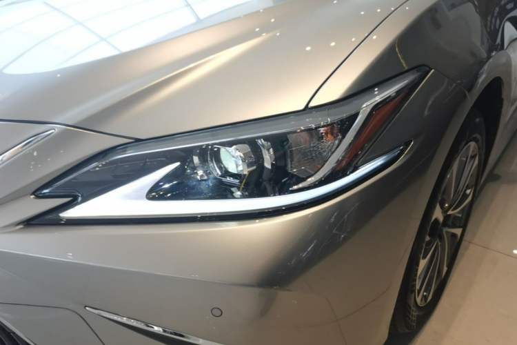 Used Lexus ES 2021 200 Excellence Edition Left Front Headlight