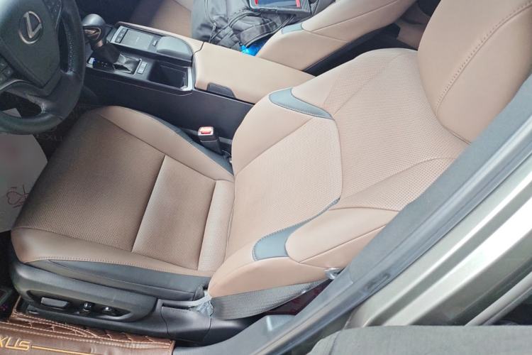 Used Lexus ES 2021 260 Excellence Edition Left Front Seat