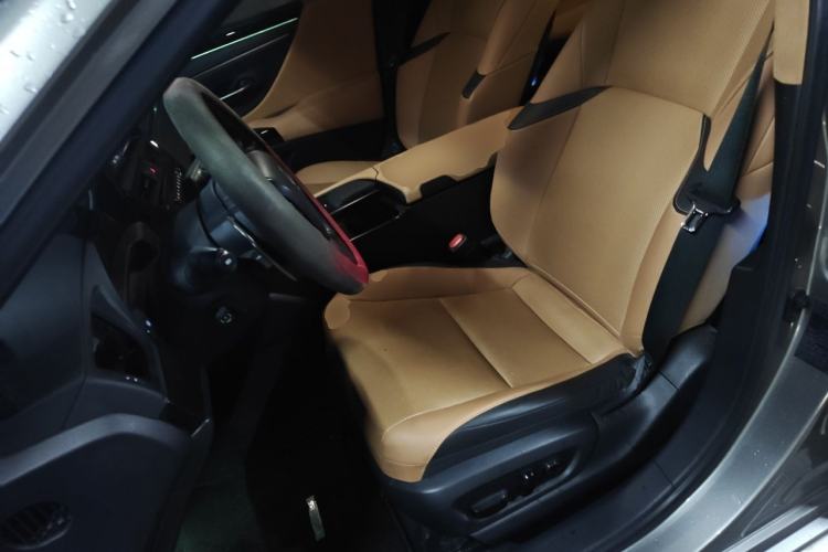 Used Lexus ES 2021 200 Excellence Edition Left Front Seat