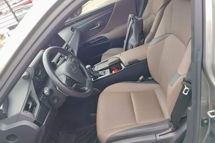 Used Lexus ES 2021 200 Excellence Edition Left Front Seat