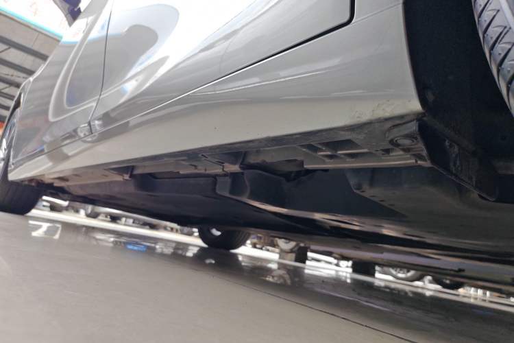 Used Lexus ES 2021 260 Excellence Edition Left Side Sill