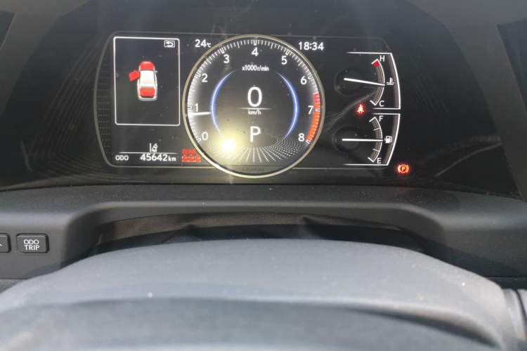 Used Lexus ES 2021 200 Excellence Edition Odometer Close Up