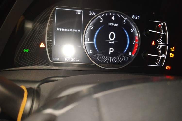 Used Lexus ES 2021 200 Excellence Edition Odometer Close Up
