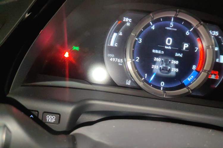 Used Lexus ES 2021 260 F SPORT Odometer Close Up
