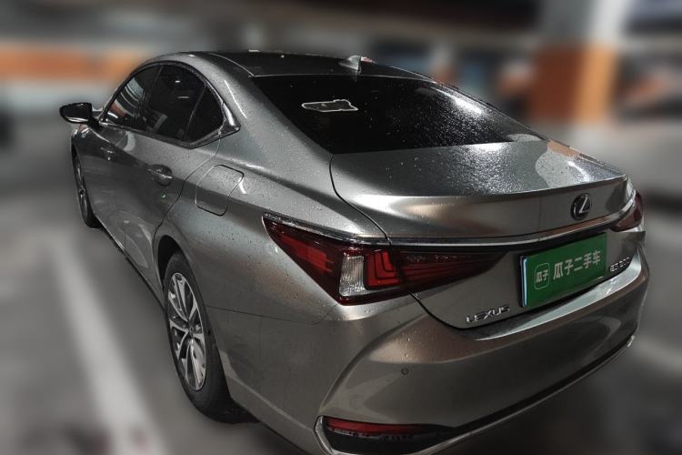 Used Lexus ES 2021 200 Excellence Edition Rear Left 45 Deg