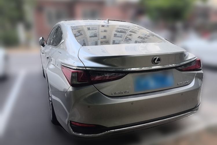 Used Lexus ES 2021 200 Excellence Edition Rear Left 45 Deg