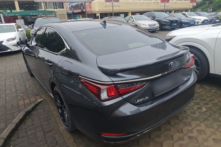 Used Lexus ES 2021 300h F SPORT Rear Left 45 Deg