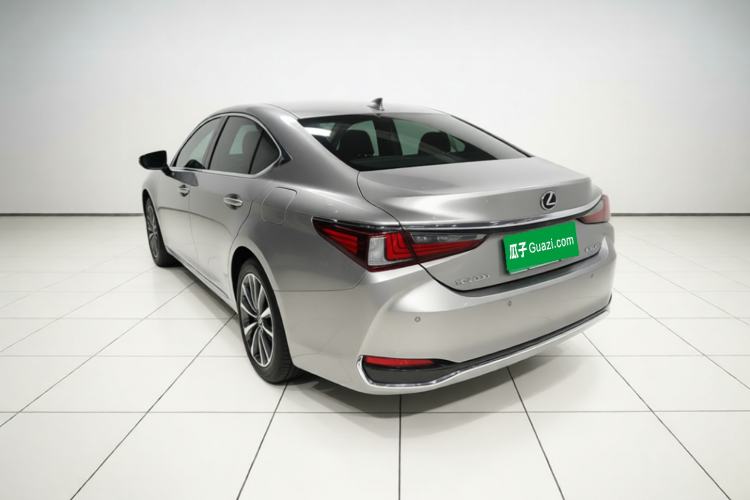 Used Lexus ES 2021 200 Excellence Edition Rear Left 45 Deg