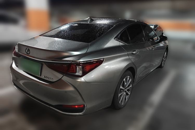 Used Lexus ES 2021 200 Excellence Edition Rear Right 45 Deg