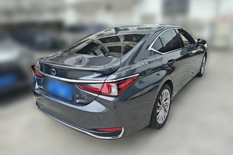 Used Lexus ES 2021 300h Executive Edition Rear Right 45 Deg