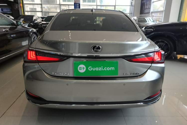 Used Lexus ES 2021 200 Excellence Edition Rear