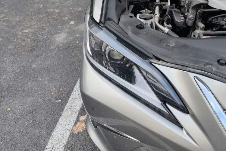 Used Lexus ES 2021 200 Excellence Edition Right Front Headlight