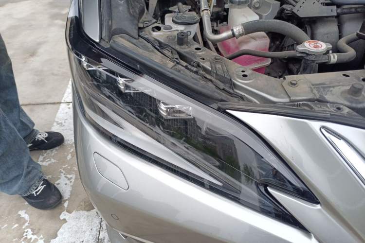 Used Lexus ES 2021 300h Deluxe Edition Right Front Headlight
