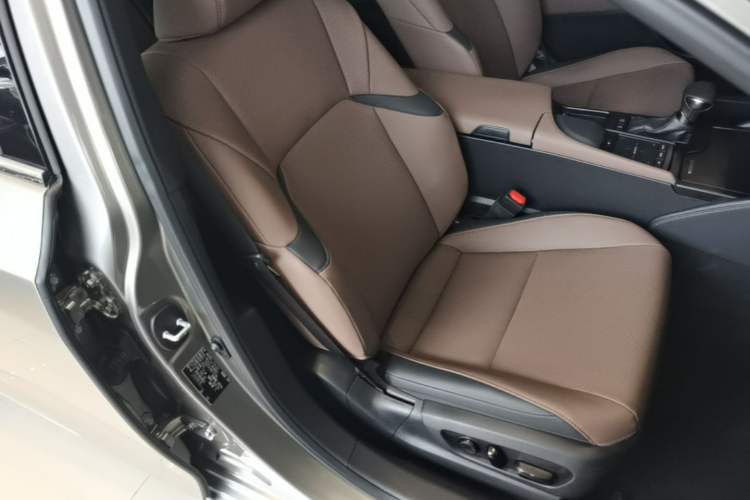 Used Lexus ES 2021 200 Excellence Edition Right Front Seat