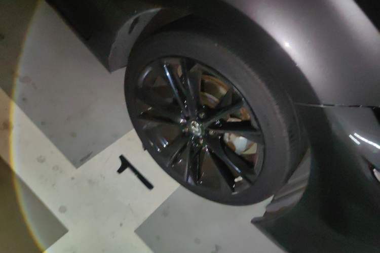 Used Lexus ES 2021 260 F SPORT Right Front Wheel Hub