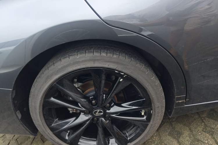 Used Lexus ES 2021 300h F SPORT Right Rear Wheel Hub