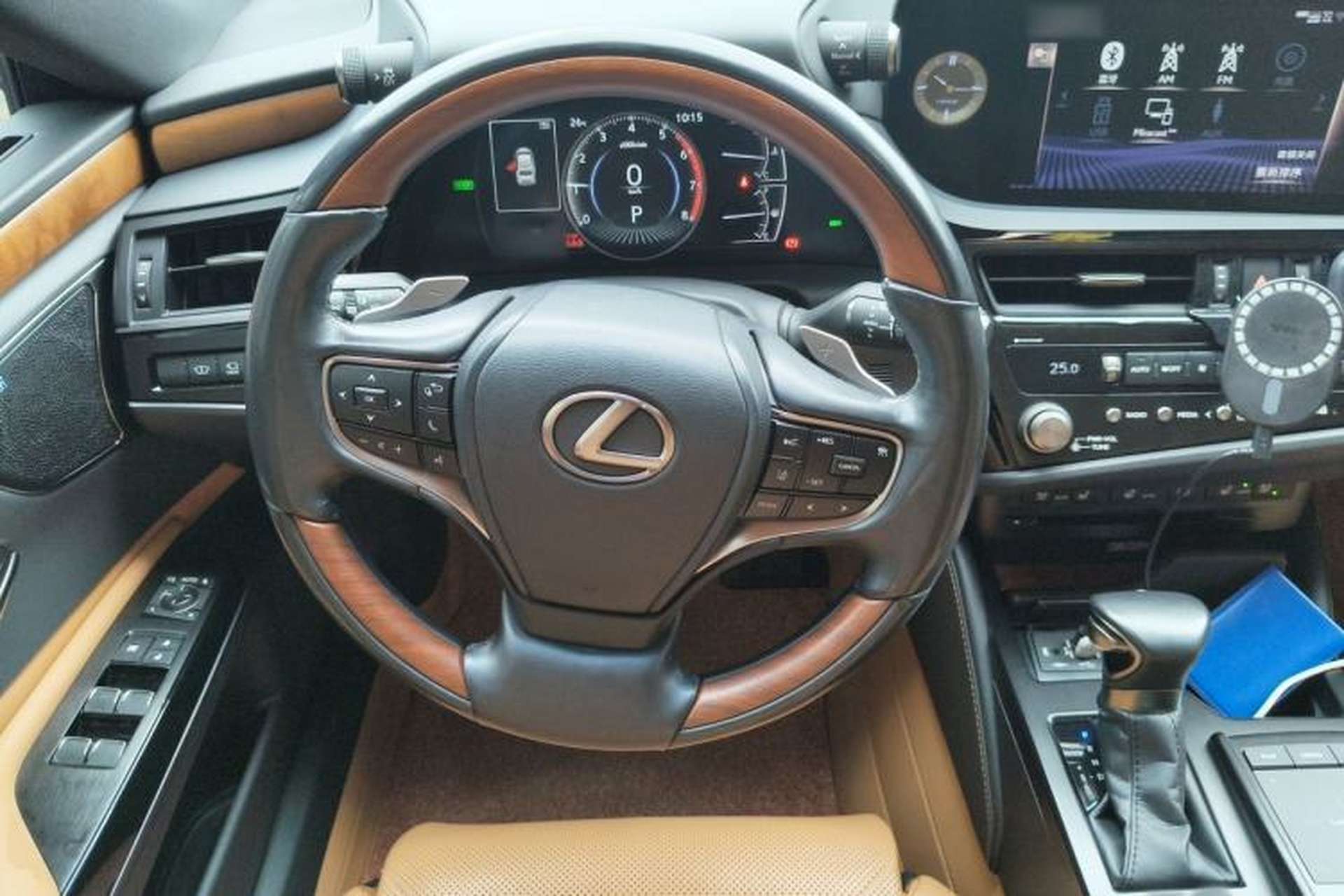 Used Lexus ES 2021 300h Executive Edition Steering Wheel