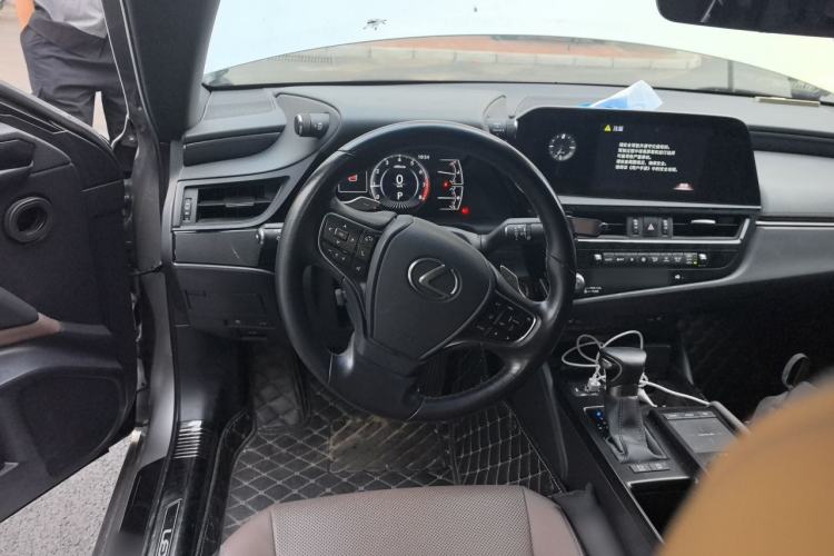 Used Lexus ES 2021 200 Excellence Edition Steering Wheel