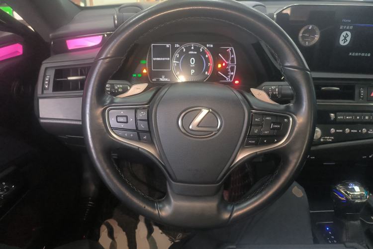 Used Lexus ES 2021 300h Excellence Edition Steering Wheel