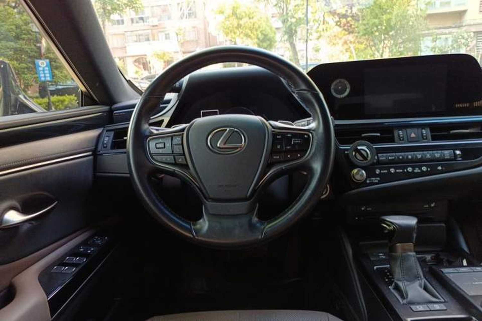 Used Lexus ES 2021 200 Excellence Edition Steering Wheel