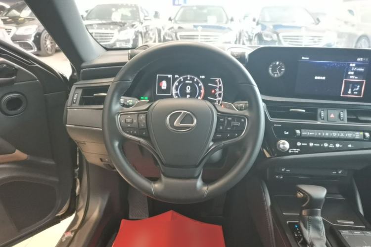 Used Lexus ES 2021 200 Excellence Edition Steering Wheel