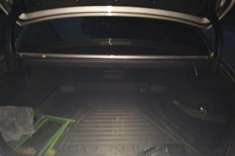 Used Lexus ES 2021 200 Excellence Edition Trunk