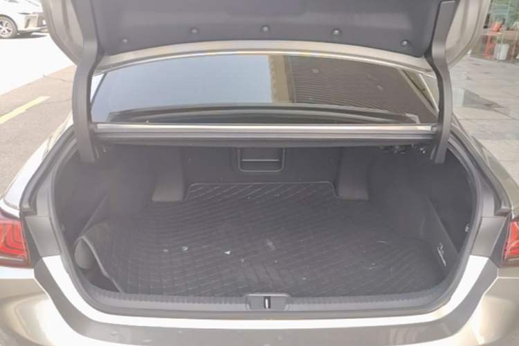 Used Lexus ES 2021 200 Excellence Edition Trunk