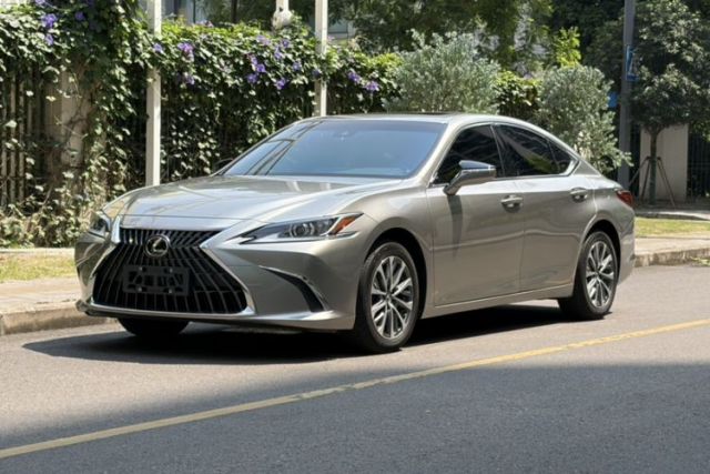 Used Lexus ES 2021 200 Excellence Edition