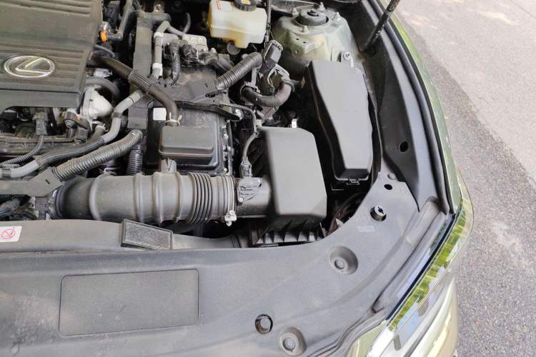 Used Lexus ES 2021 300h Excellence Edition Engine Bay Left