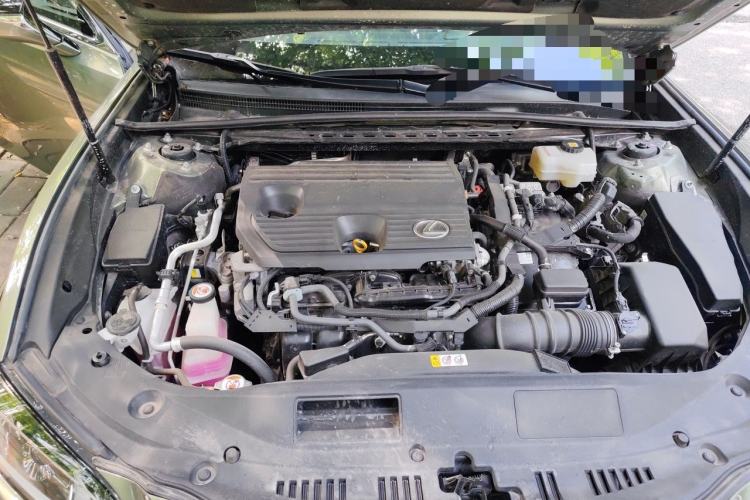 Used Lexus ES 2021 300h Excellence Edition Engine Bay