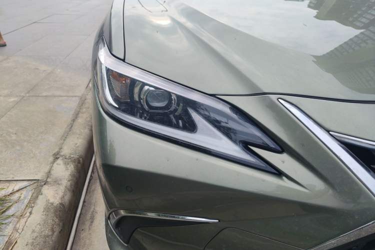 Used Lexus ES 2021 200 Excellence Edition Exterior 6