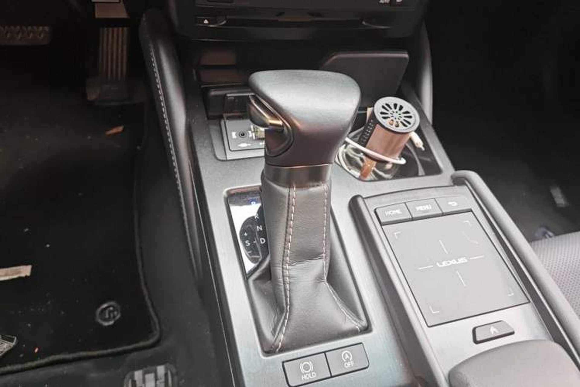 Used Lexus ES 2021 260 Excellence Edition Gear Lever