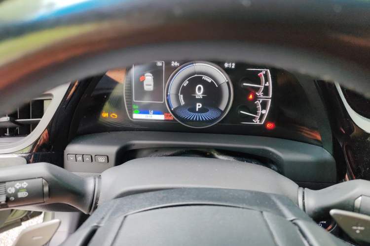 Used Lexus ES 2021 300h Excellence Edition Instrument Cluster