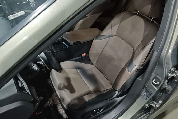 Used Lexus ES 2021 200 Excellence Edition Left Front Seat