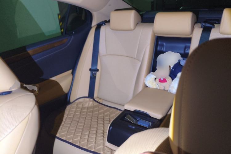Used Lexus ES 2021 200 Luxury Edition Left Rear Seat