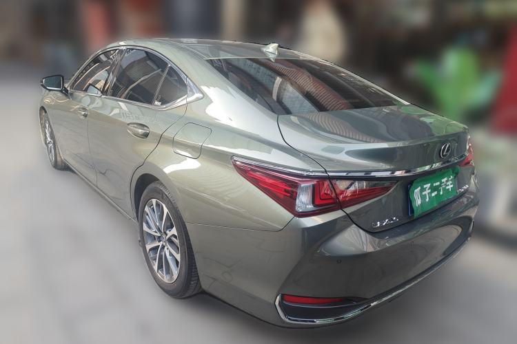 Used Lexus ES 2021 200 Excellence Edition Rear Left 45 Deg