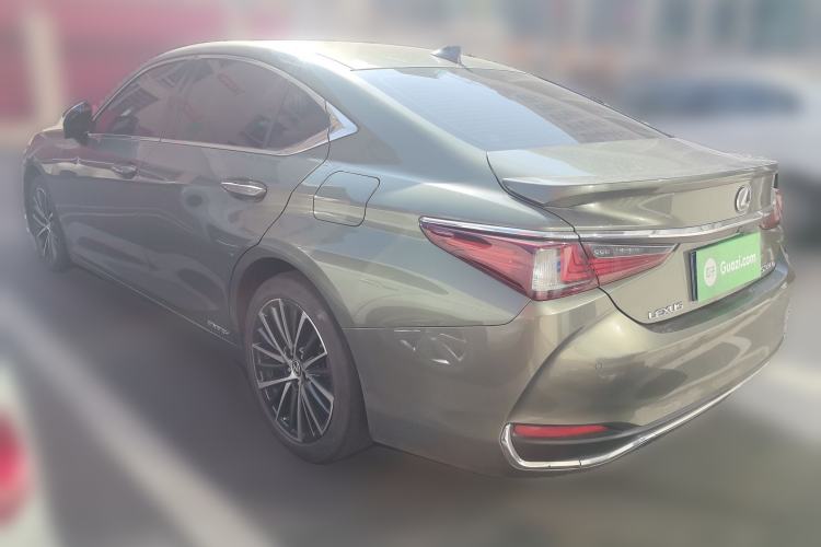 Used Lexus ES 2021 300h Deluxe Edition Rear Left 45 Deg