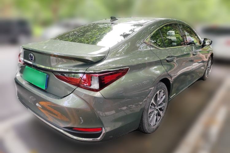 Used Lexus ES 2021 300h Excellence Edition Rear Right 45 Deg