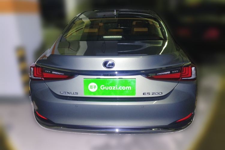 Used Lexus ES 2021 200 Luxury Edition Rear