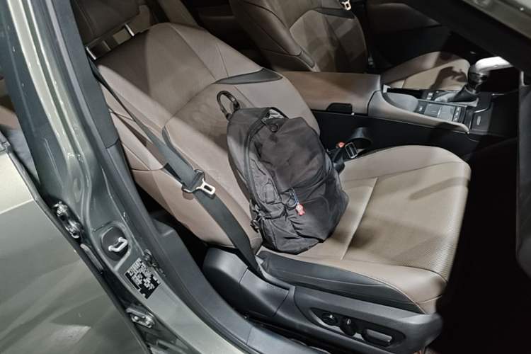 Used Lexus ES 2021 200 Excellence Edition Right Front Seat