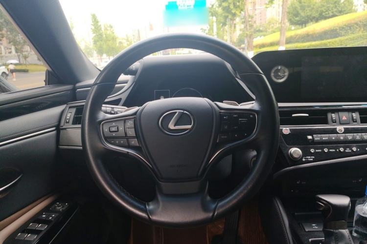Used Lexus ES 2021 200 Excellence Edition Steering Wheel